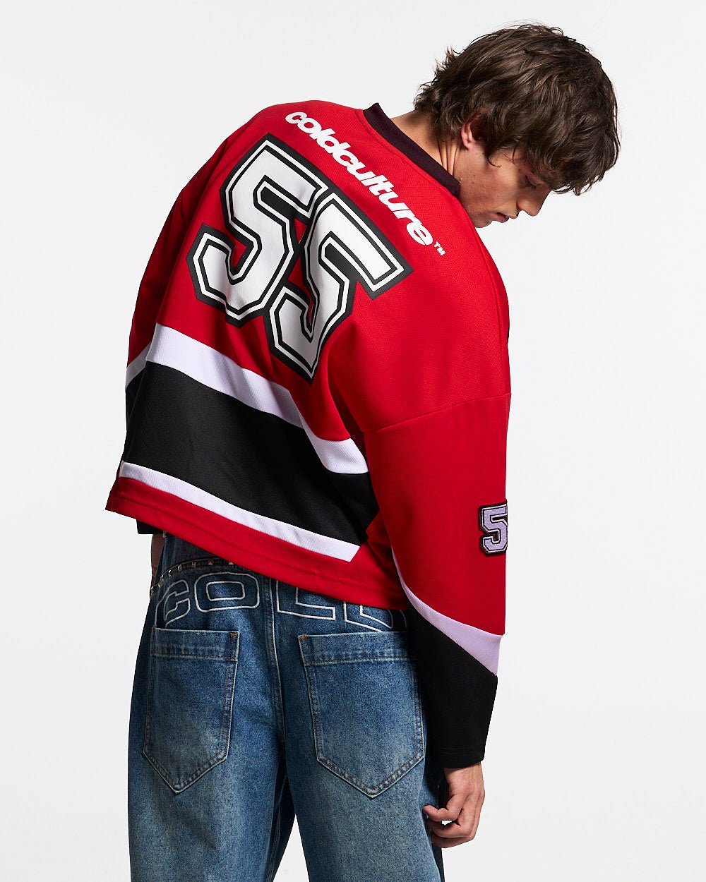 55 VIRAL LONGSLEEVE RED - red and black longsleeve jersey, back view on male model - Cold Culture #man