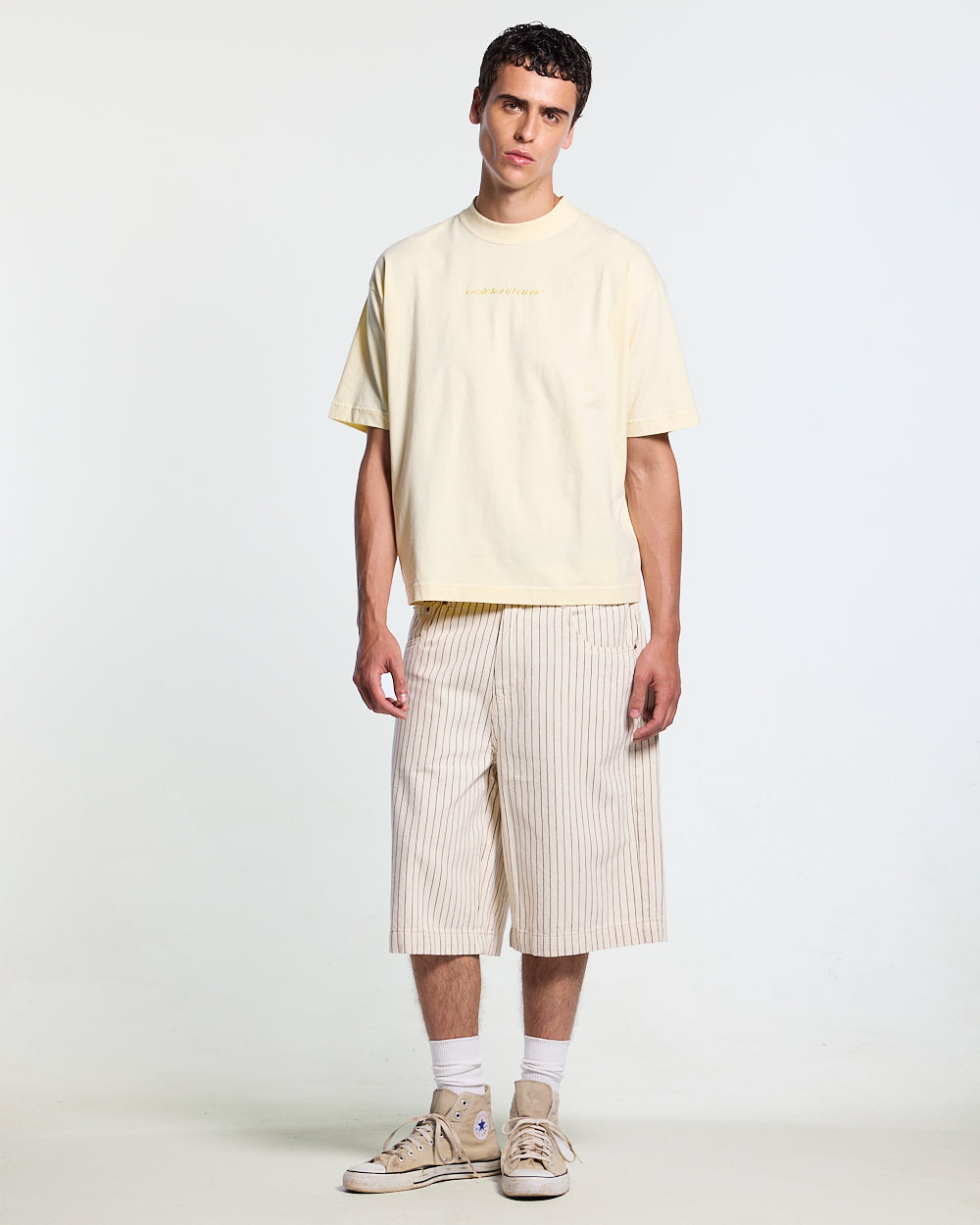 DISTRESS CURVED TEE YELLOW - pale yellow distressed tee, front view on male model - Cold Culture #man