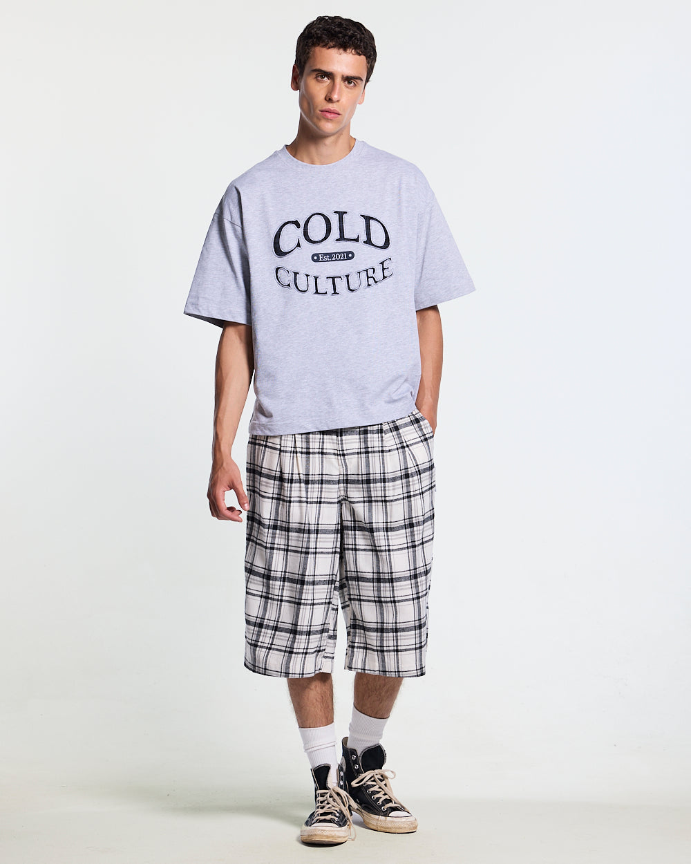 WATCH OUT TEE GREY - heather grey boxy tee, front view on male model - Cold Culture #man