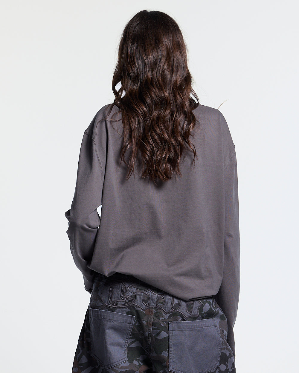 RAW STATE LONGSLEEVE GREY - grey henley longsleeve tee, back view on female model - Cold Culture #woman