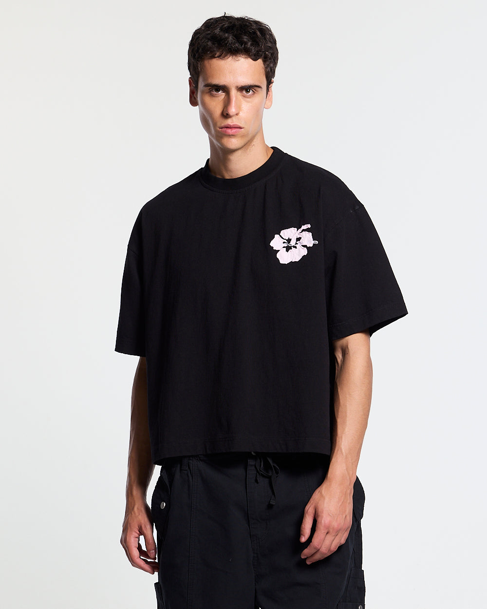 TROPICAL FEVER TEE BLACK - black hibiscus print tee, front view on male model - Cold Culture #man
