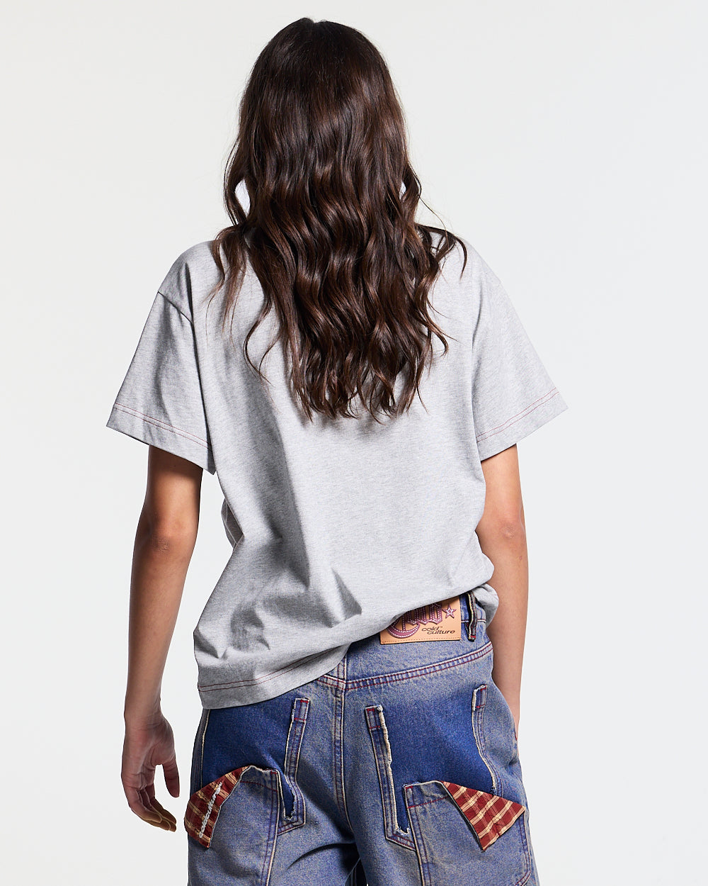 OPERA TEE HEATHER GREY - heather grey horse print tee, back view on female model - Cold Culture #woman