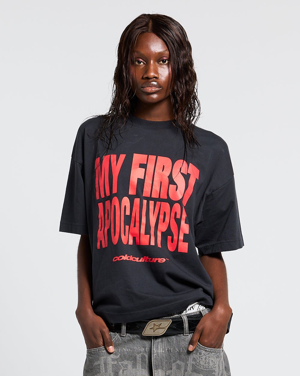 APOCALYPSE TEAM TEE GREY & RED - dark grey graphic print tee, front view on female model - Cold Culture #woman