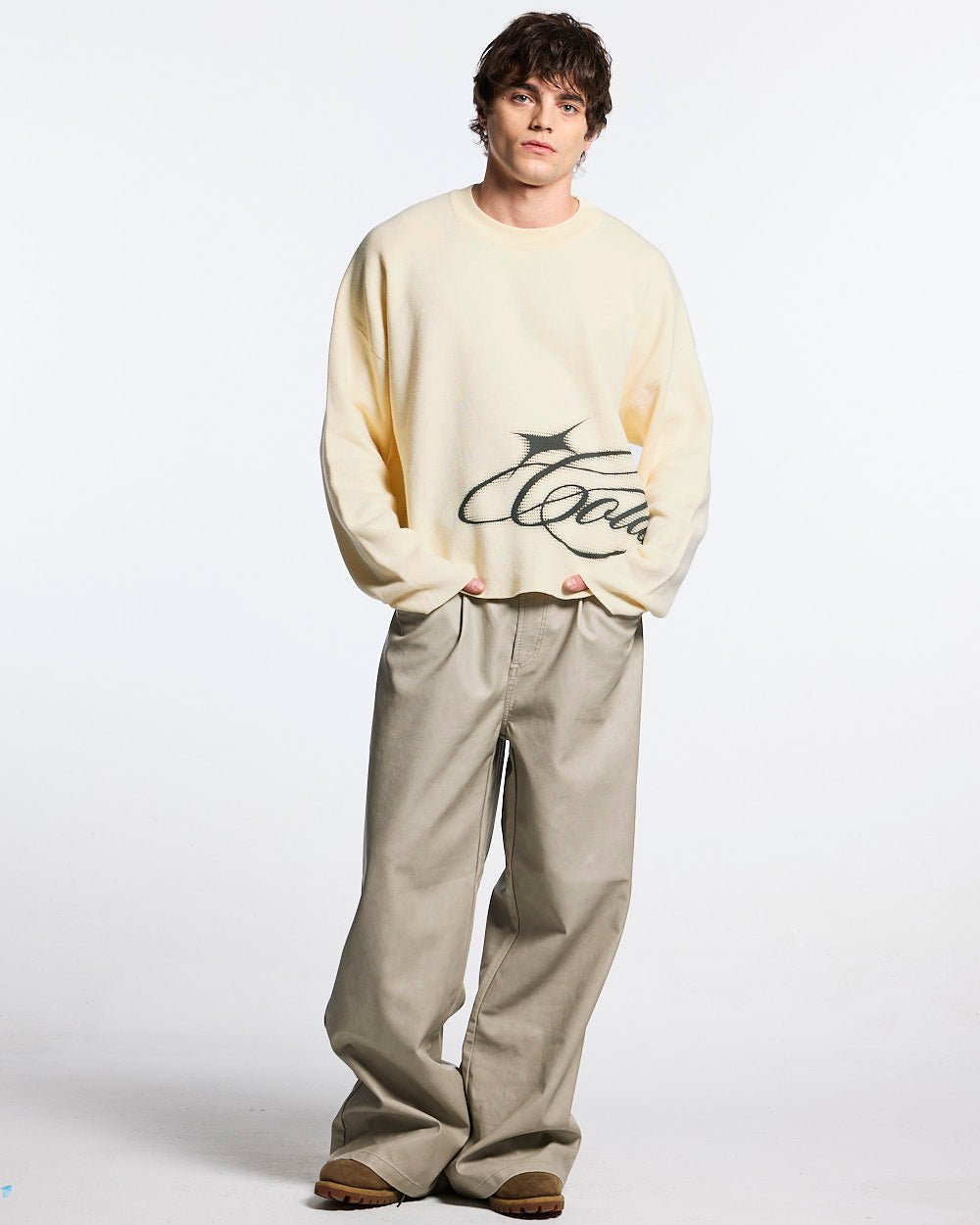 BACKTALK V3 PANTS CREAM - cream baggy pants, front view on male model - Cold Culture #man