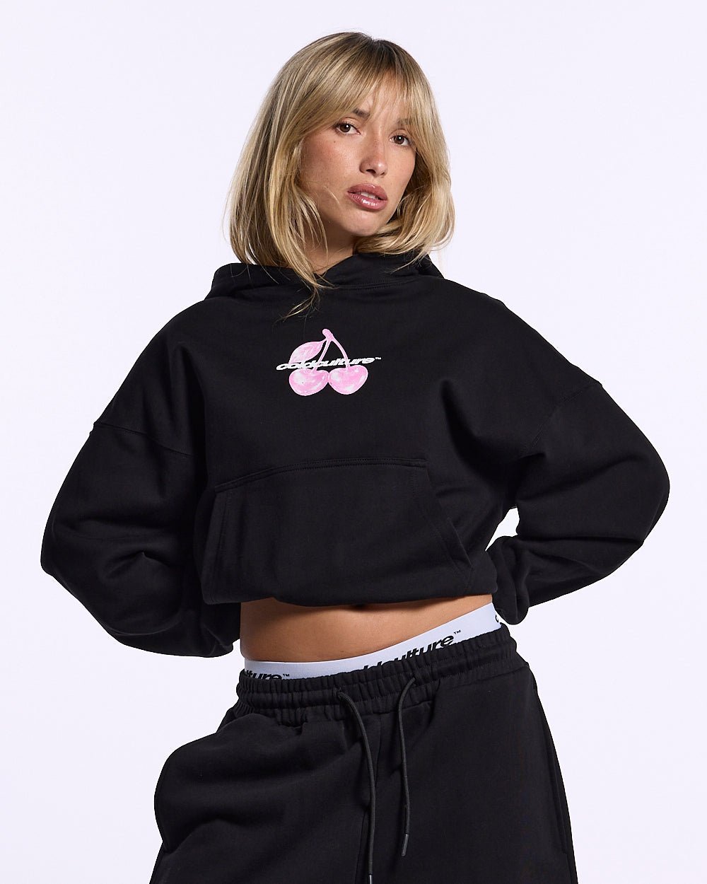BERRY HOODIE BLACK - Cold Culture #woman