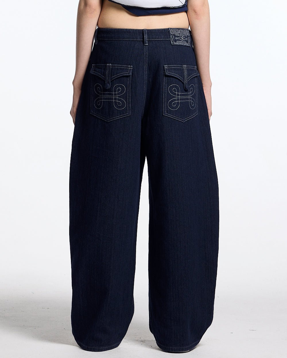 BINGO V4 PANTS BLACK - black denim pants with contrast stitching, back view on female model - Cold Culture #woman