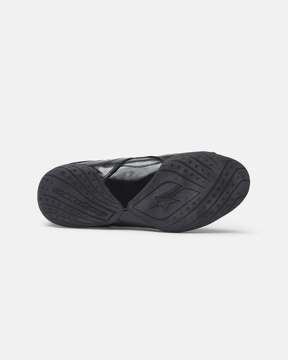 COLD HOOK SNEAKER BLACK - black velcro strap sneakers, detail close-up - Cold Culture