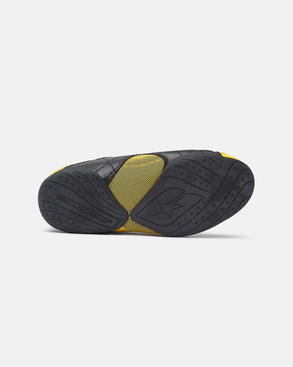 COLD HOOK SNEAKER YELLOW - yellow velcro strap sneakers, detail close-up - Cold Culture