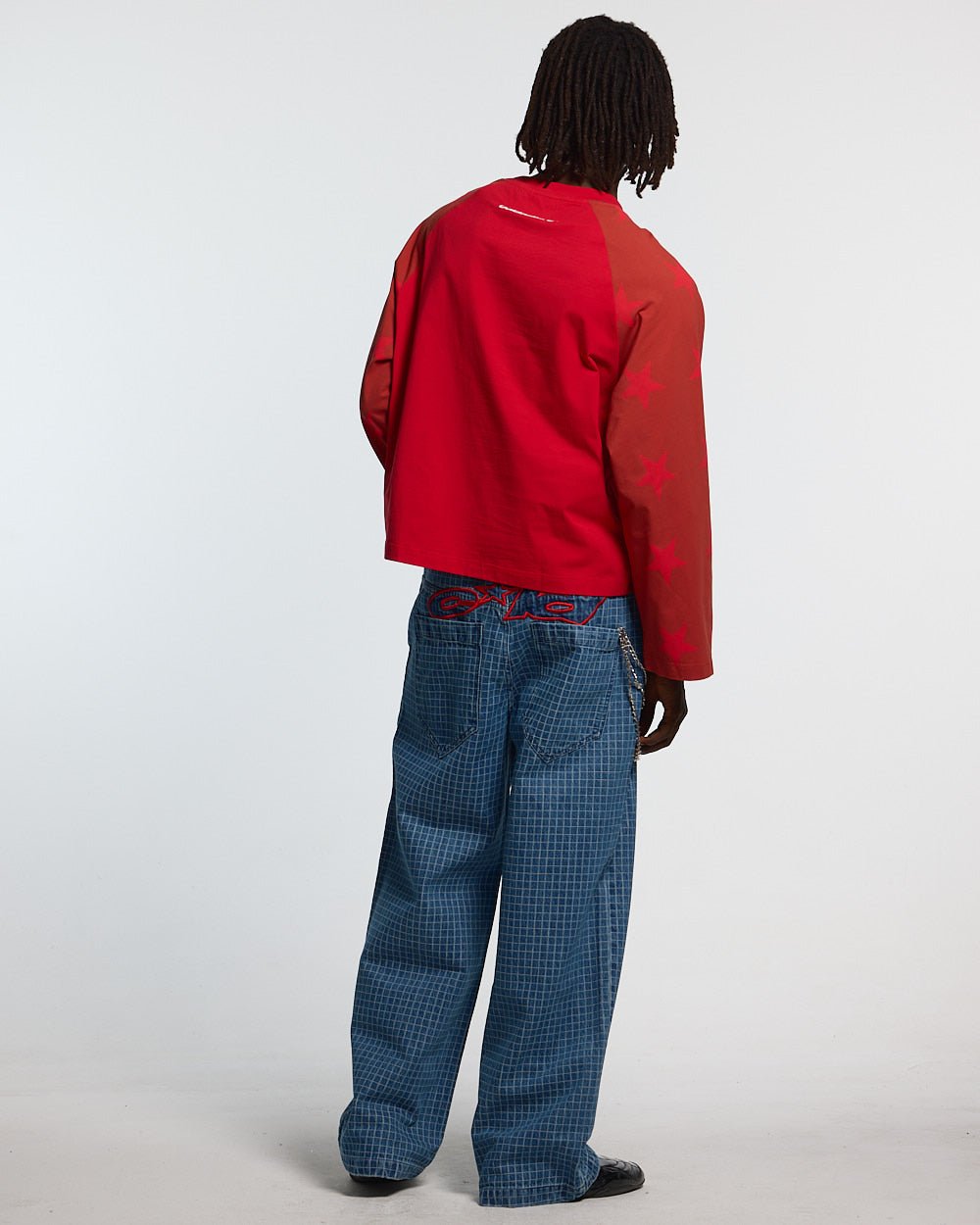 CONSTELLATION LONGSLEEVE RED & BURGUNDY - red star print longsleeve tee, back view on male model - Cold Culture #man