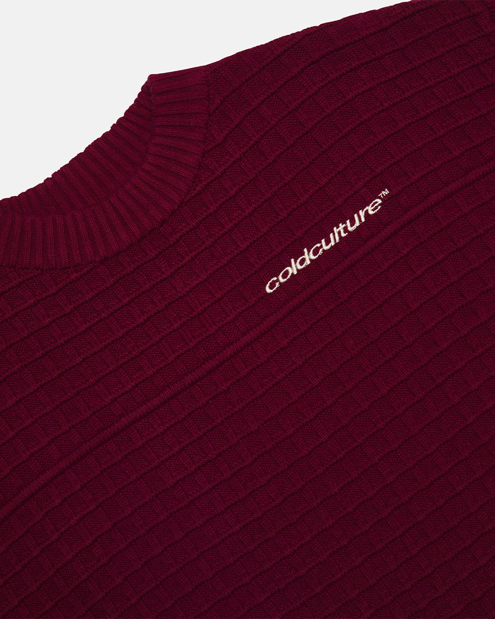 CRUNCHY WAFFLE KNIT BURGUNDY - burgundy waffle knit sweater, detail close-up - Cold Culture
