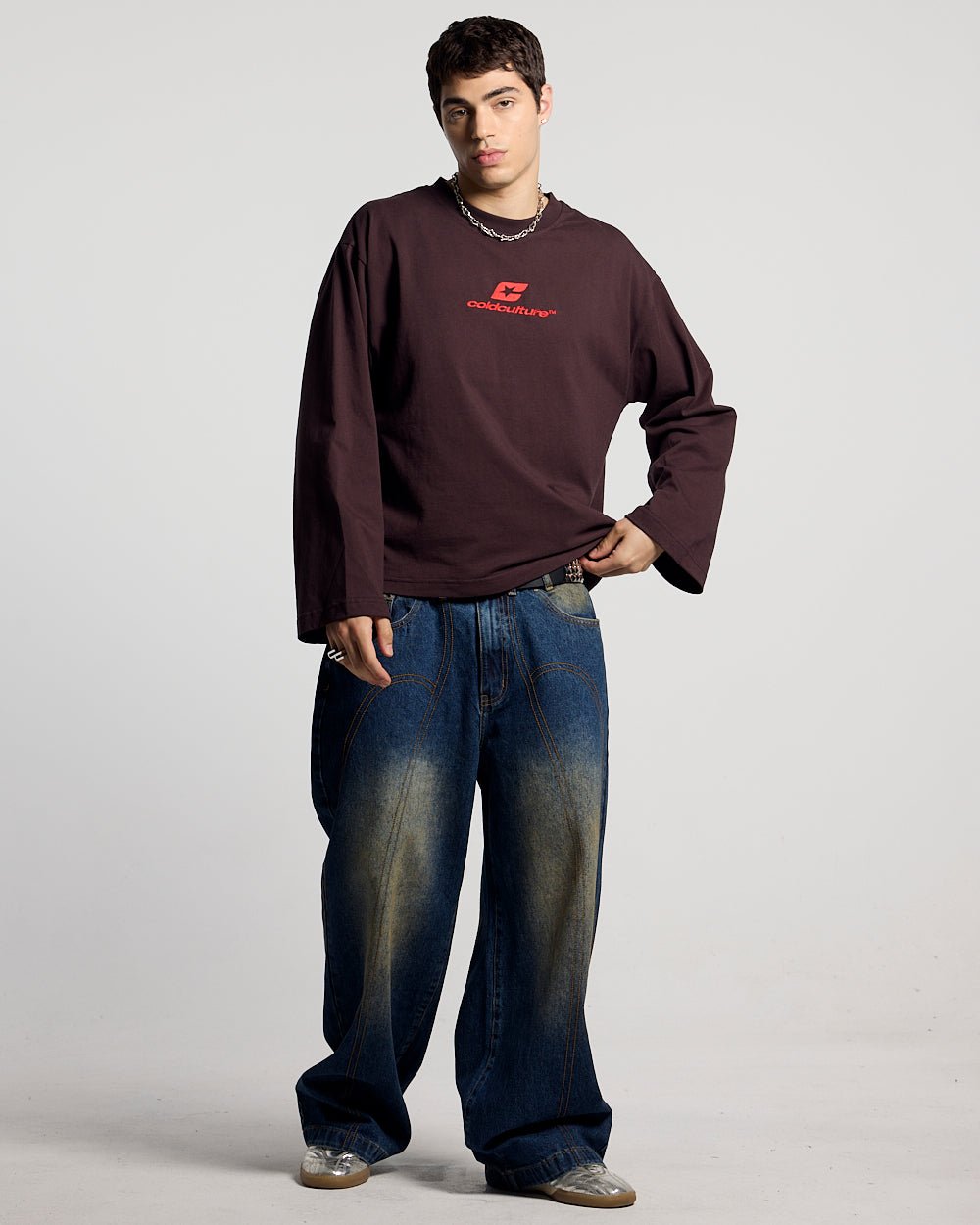 CURVED LONGSLEEVE BROWN - brown oversized longsleeve tee, front view on male model - Cold Culture #man
