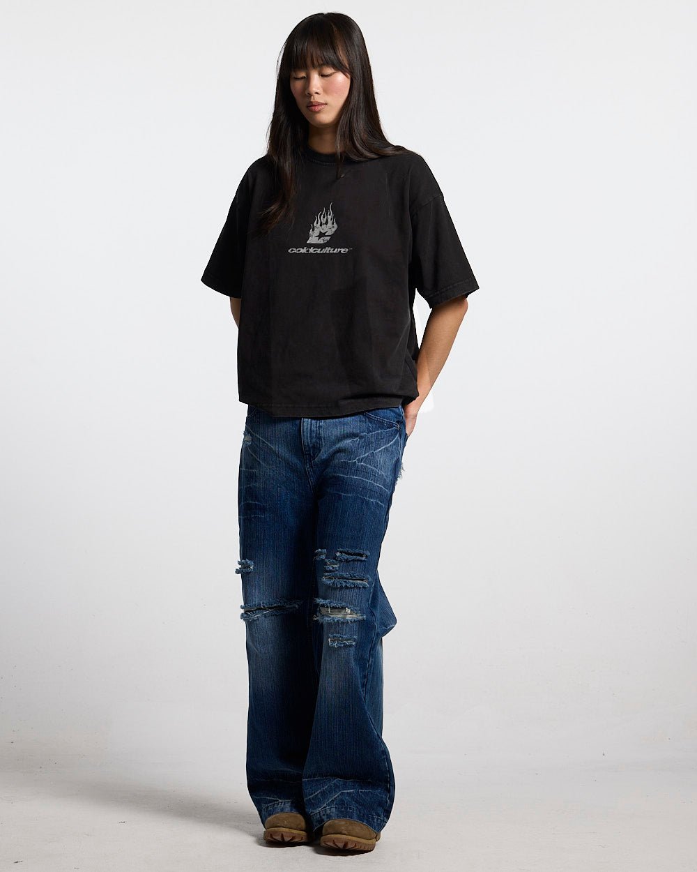 DARK FLAMES TEE BLACK - washed black tee, front view on female model - Cold Culture #woman