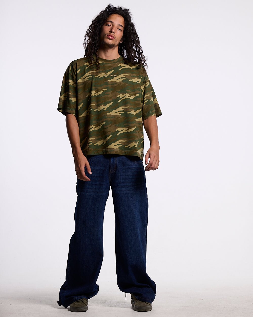 DISTRESS CURVED TEE CAMO - Cold Culture #man