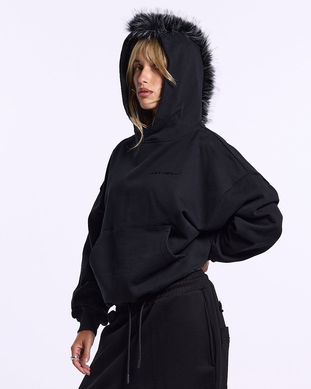 HAIRY HOODIE BLACK - Cold Culture #woman