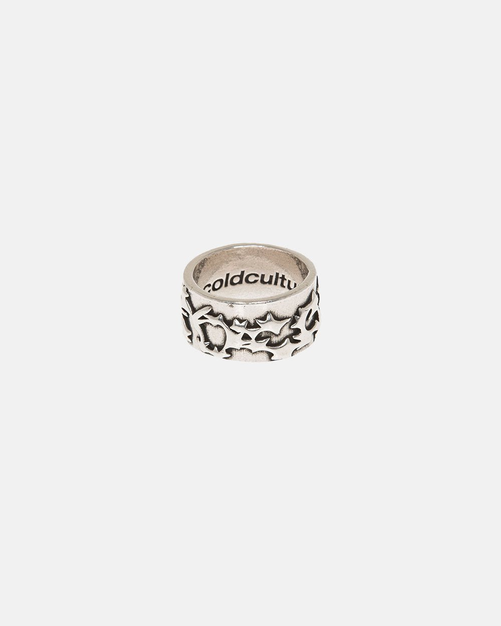 HEAVENLY RING - silver star patterned ring, detail close-up - Cold Culture