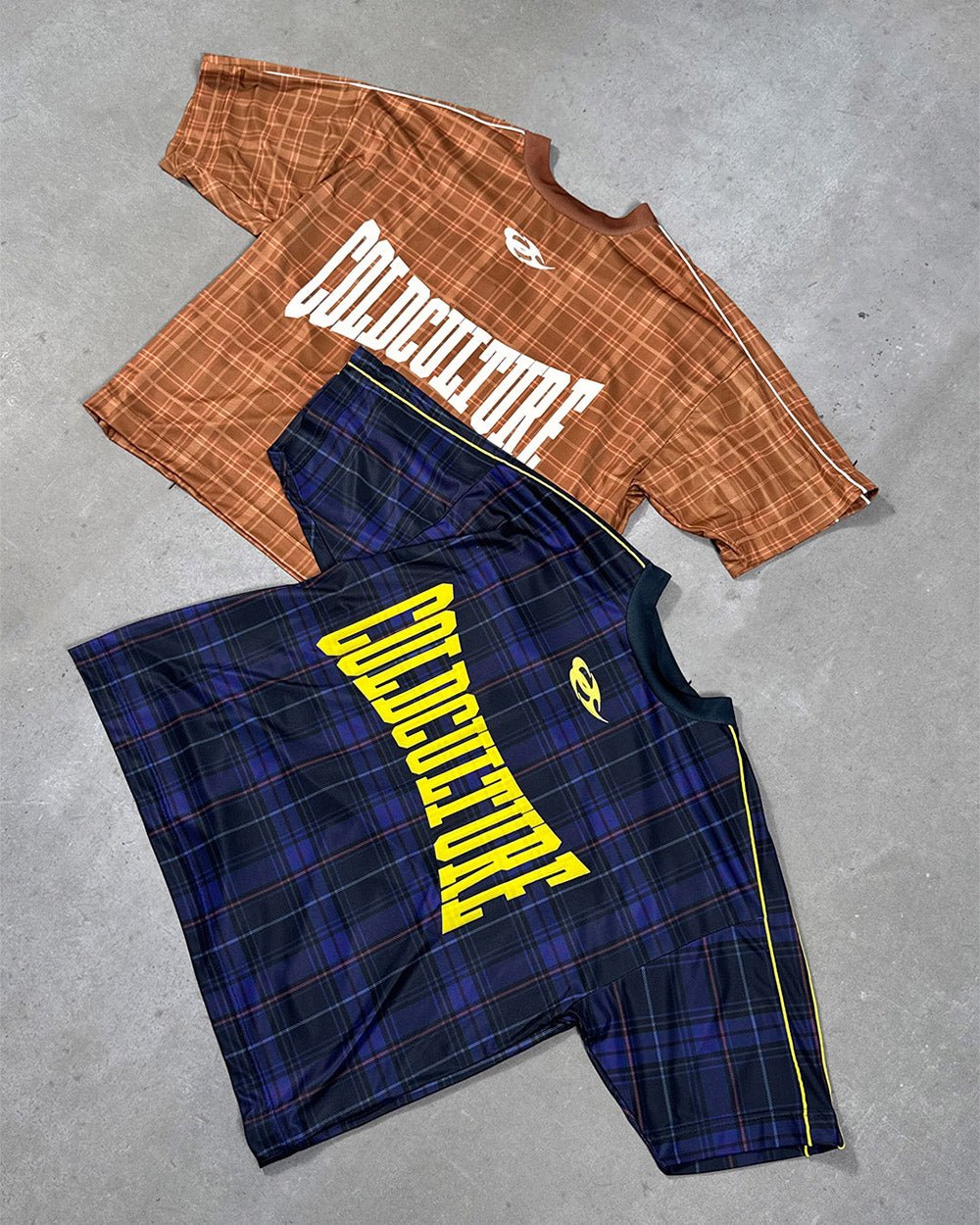 HIGHLANDS PLAID TEE BEIGE - beige plaid tee, flat lay with matching pieces - Cold Culture