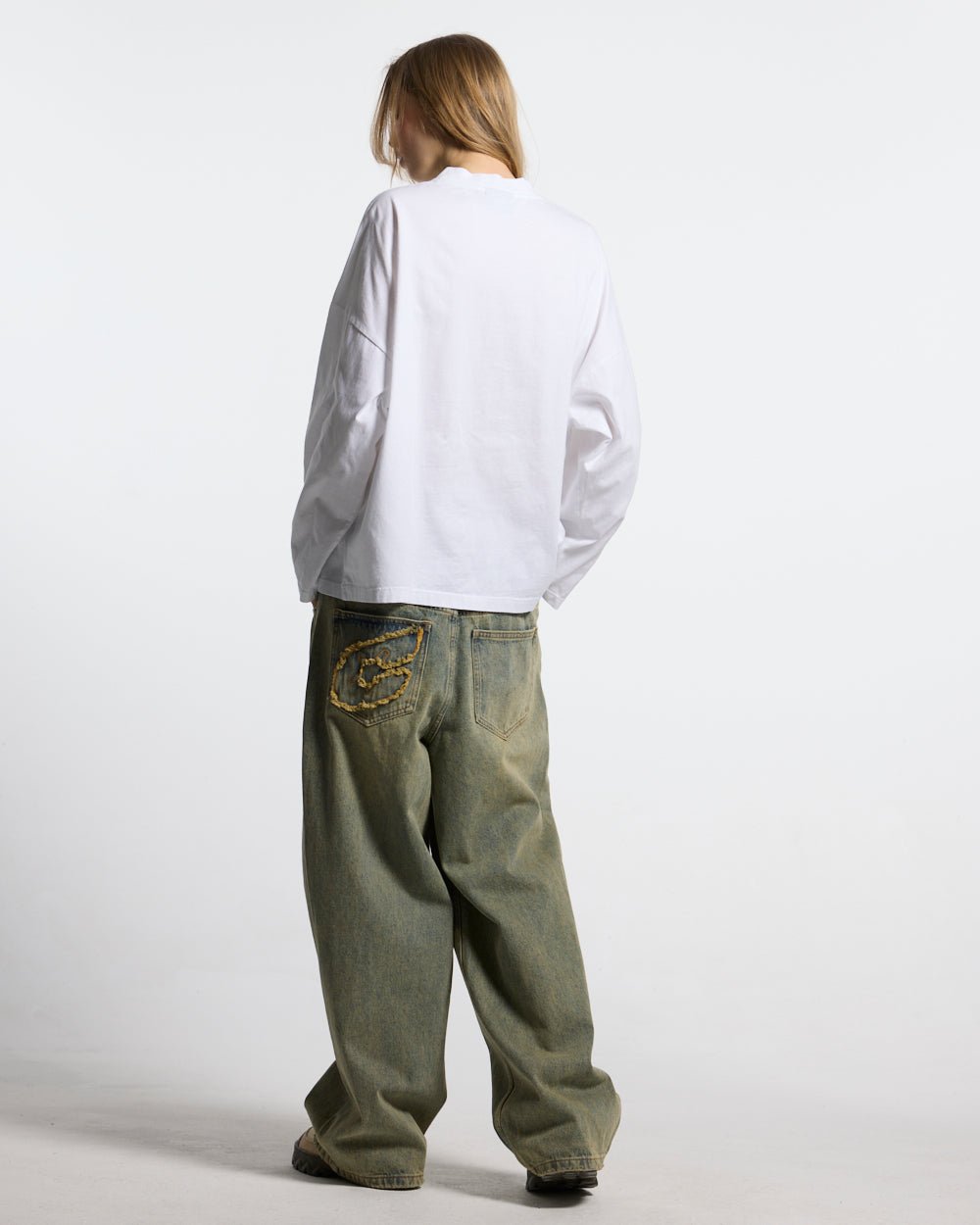 IM TOO COLD LONGSLEEVE TEE WHITE - white slogan print longsleeve tee, back view on female model - Cold Culture #woman