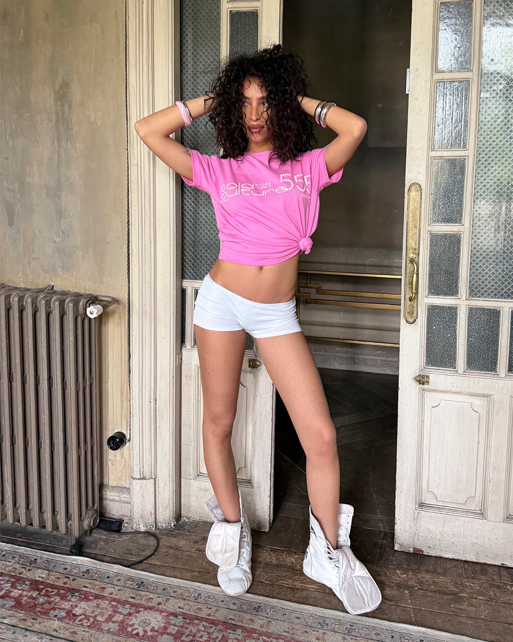 JUICY TEE PINK - pink graphic print tee, street style shot - Cold Culture #woman