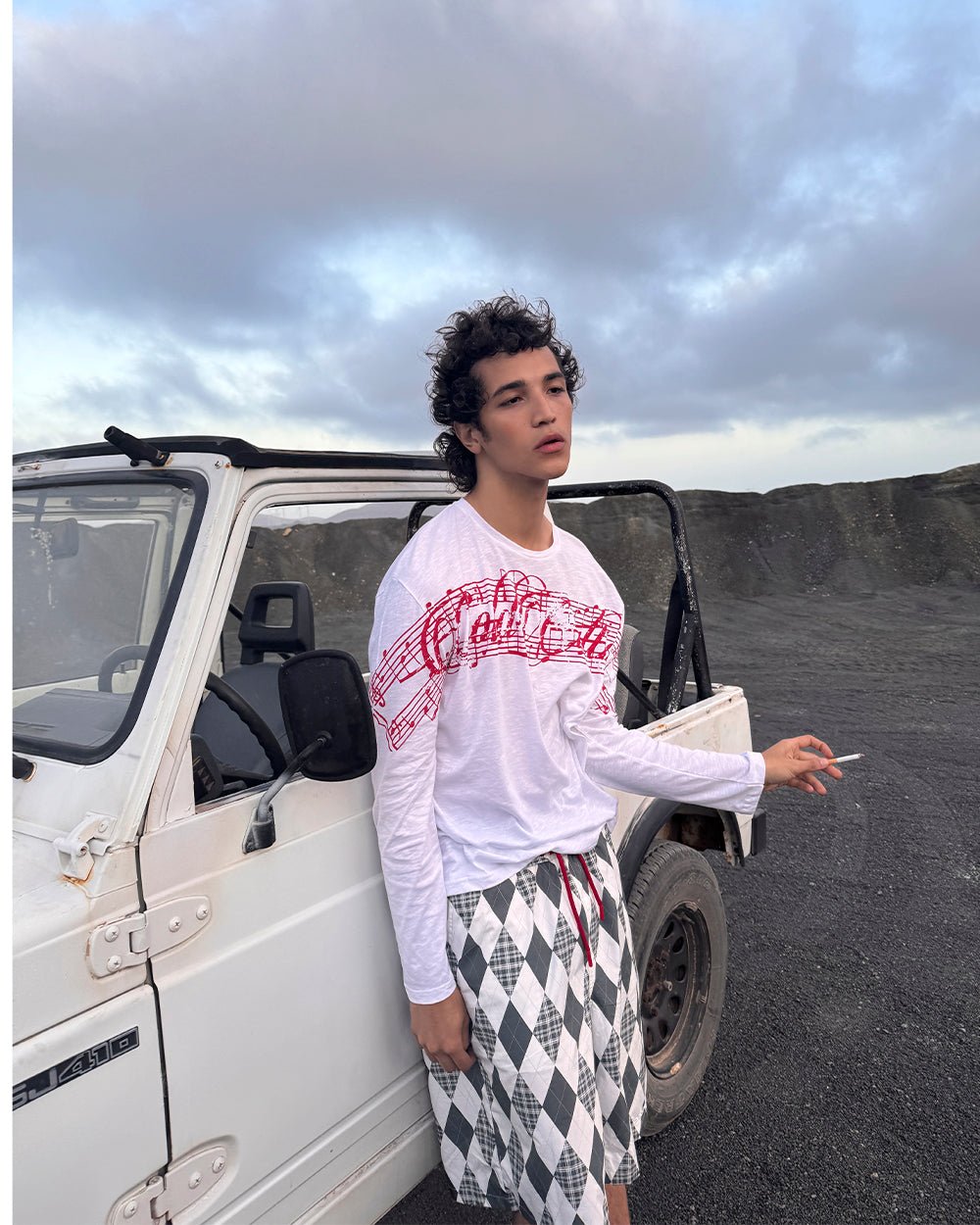 LA PARA LONGSLEEVE WHITE - white graphic print longsleeve tee, street style shot - Cold Culture