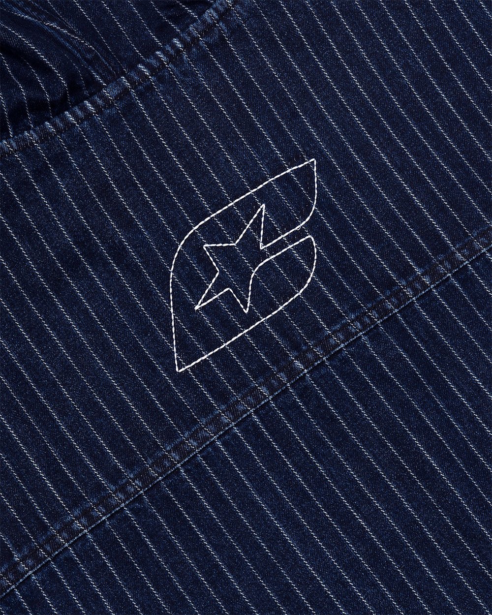 MEMPHIS HOODED SHIRT BLUE DENIM - blue denim hooded jacket, detail close-up - Cold Culture