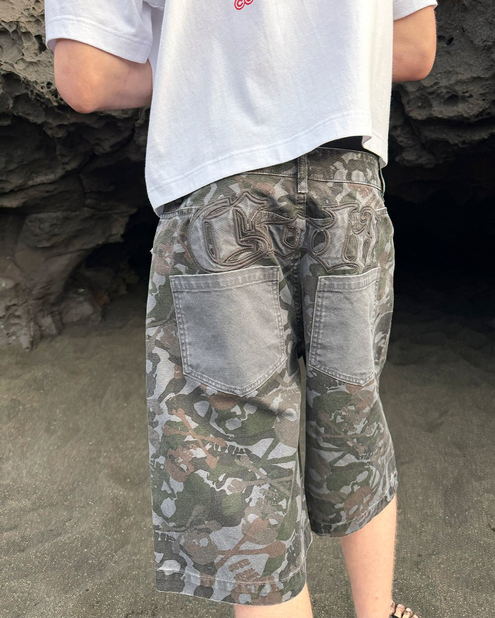 NIGHTSKULL SHORTS GREY - grey skull camo shorts, street style shot - Cold Culture