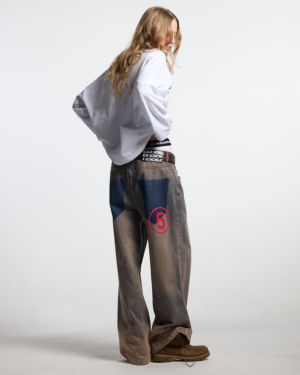 NUMBER 5 V3 DENIM PANTS DARK BLUE - dark blue washed denim pants, back view on female model - Cold Culture #woman