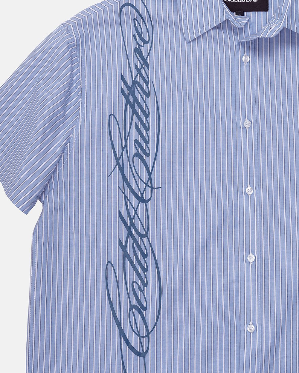OFFICE SCRIPT SHIRT BLUE - blue striped short sleeve shirt, detail close-up - Cold Culture