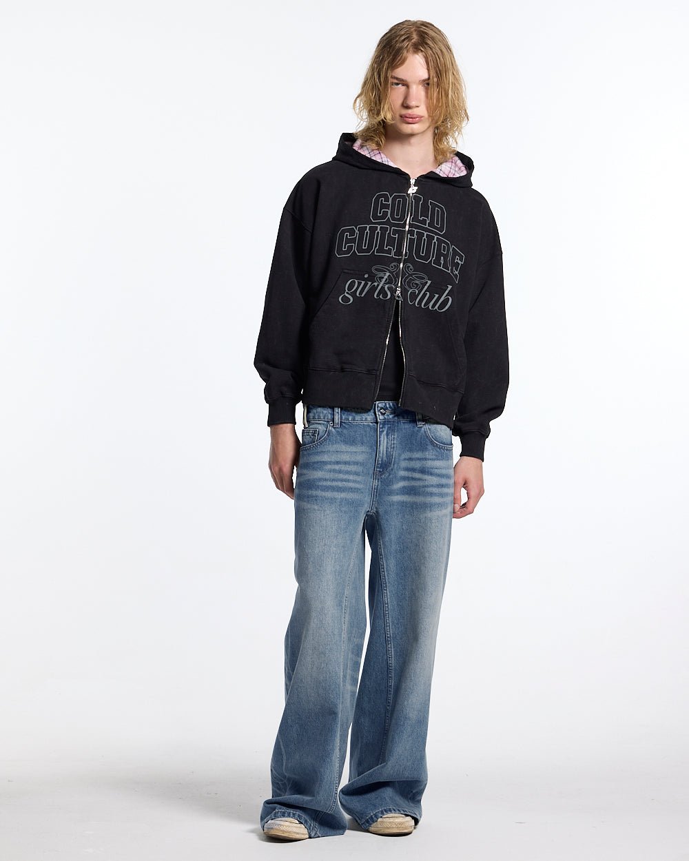 PERFECT SCRIPT PANTS BLUE DENIM - blue denim wide-leg pants, front view on male model - Cold Culture #man