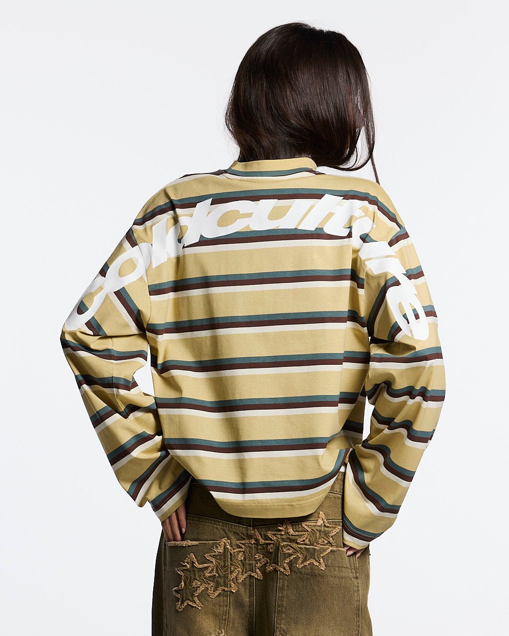 RAY CURVED LONGSLEEVE YELLOW & BROWN - yellow striped longsleeve tee, back view on female model - Cold Culture #woman