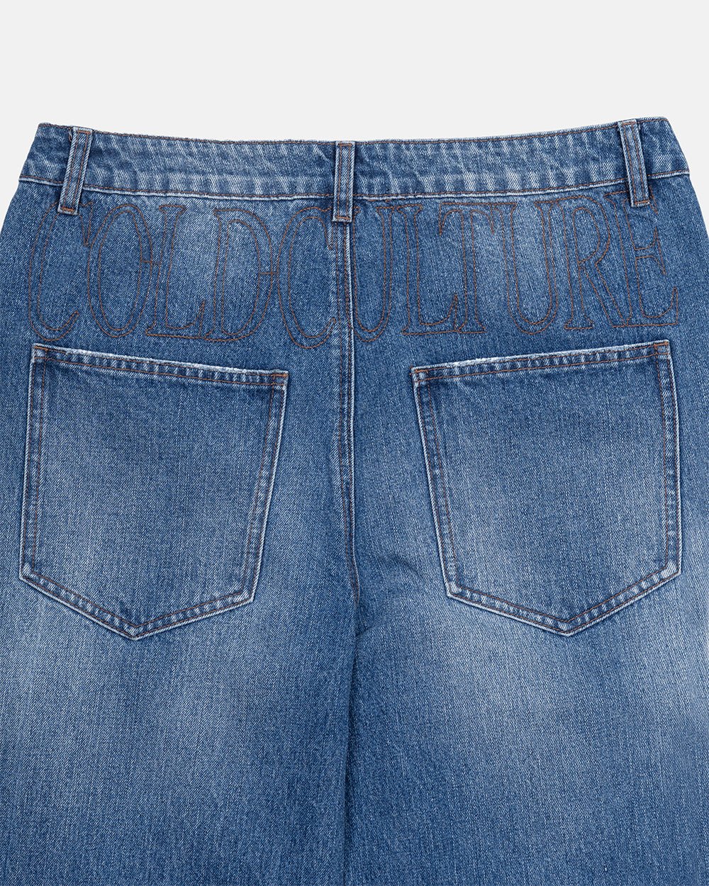 REVERSED V1 REGULAR PANTS MEDIUM DENIM - medium blue denim pants, detail close-up - Cold Culture