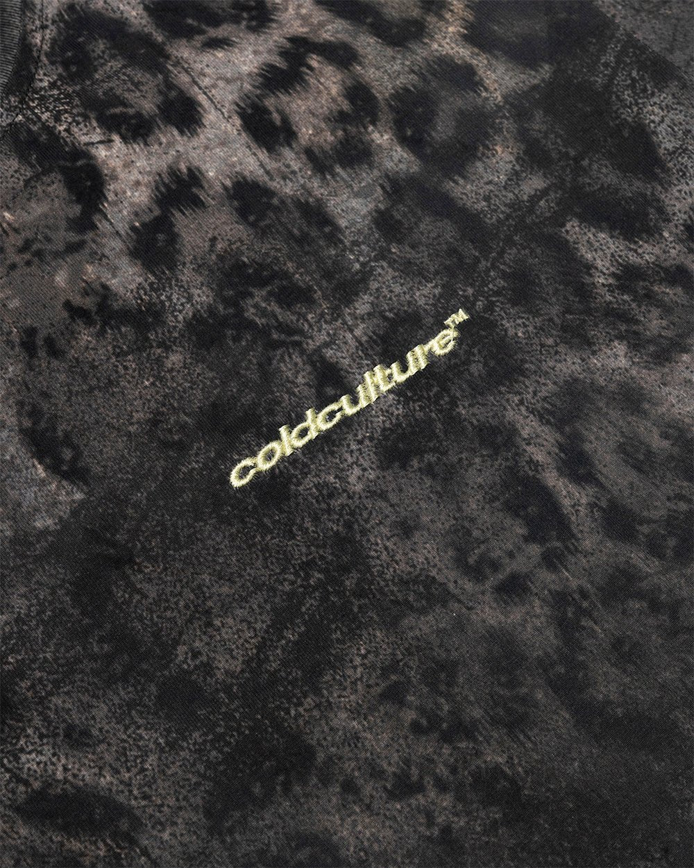 RICH FARMER TEE LEOPARD - washed leopard print tee, detail close-up - Cold Culture