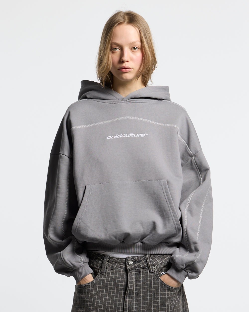 ROLLER HOODIE SMOKEY GREY - smokey grey contrast stitch hoodie, front view on female model - Cold Culture #woman
