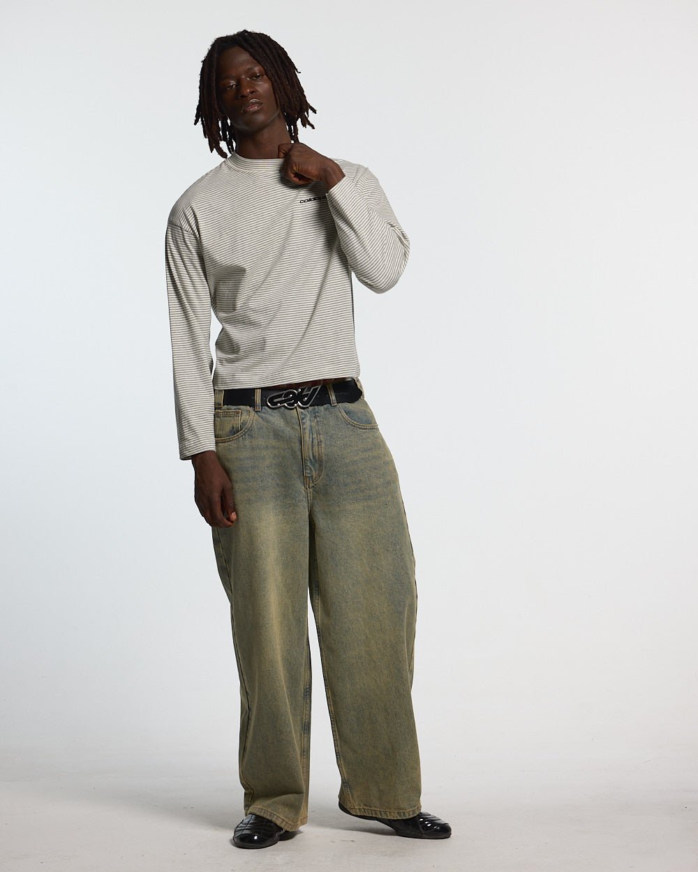 SCRIPT STRIPES LONGSLEEVE GREY - grey striped longsleeve tee, front view on male model - Cold Culture #man