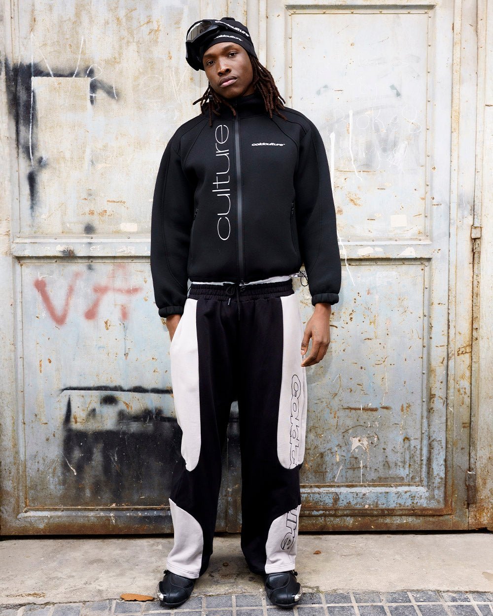 SCUBA ZIP HOODIE GREY & BLACK - black zip-up hoodie, street style shot - Cold Culture