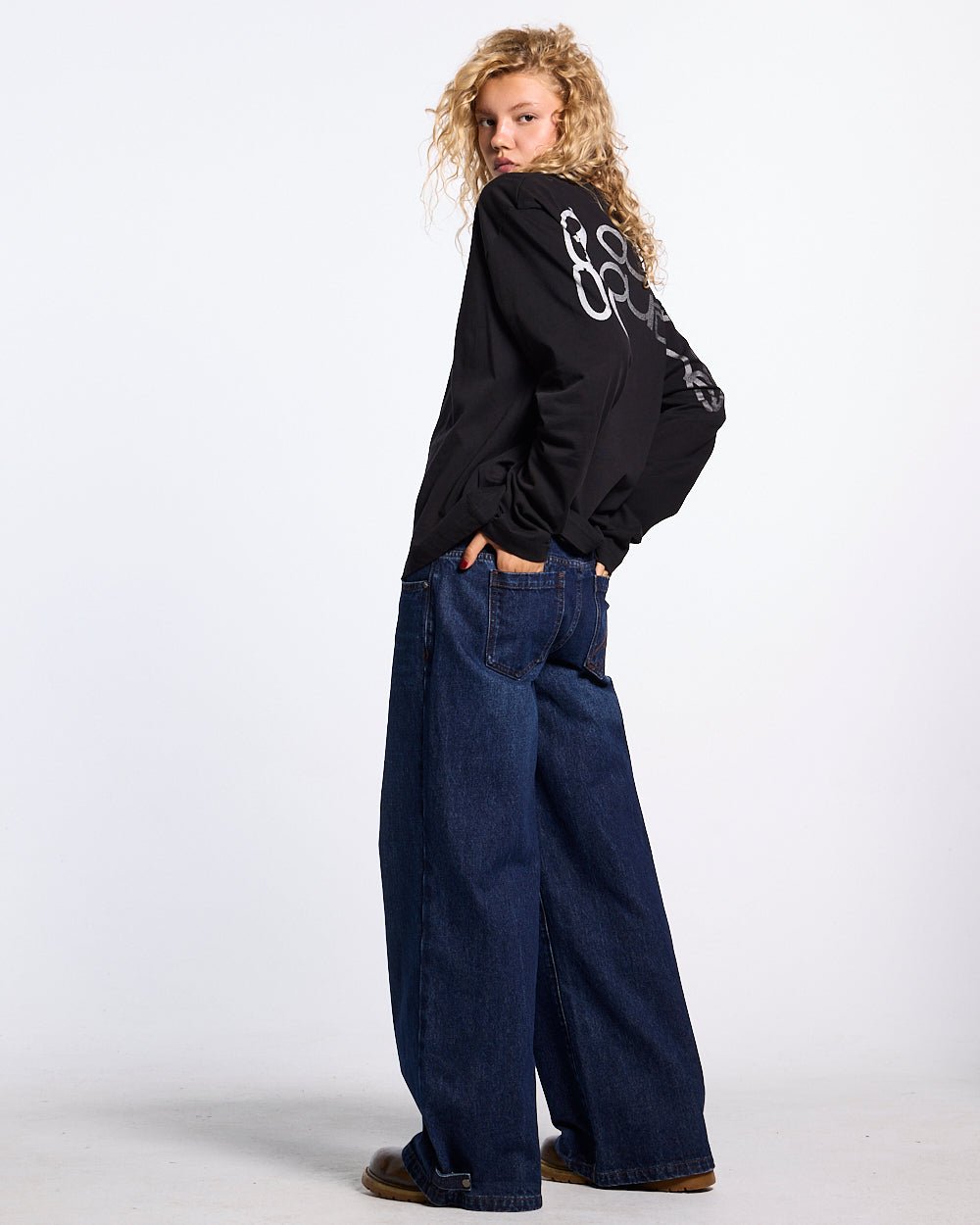 SKID CURVED LONGSLEEVE BLACK - Cold Culture #woman