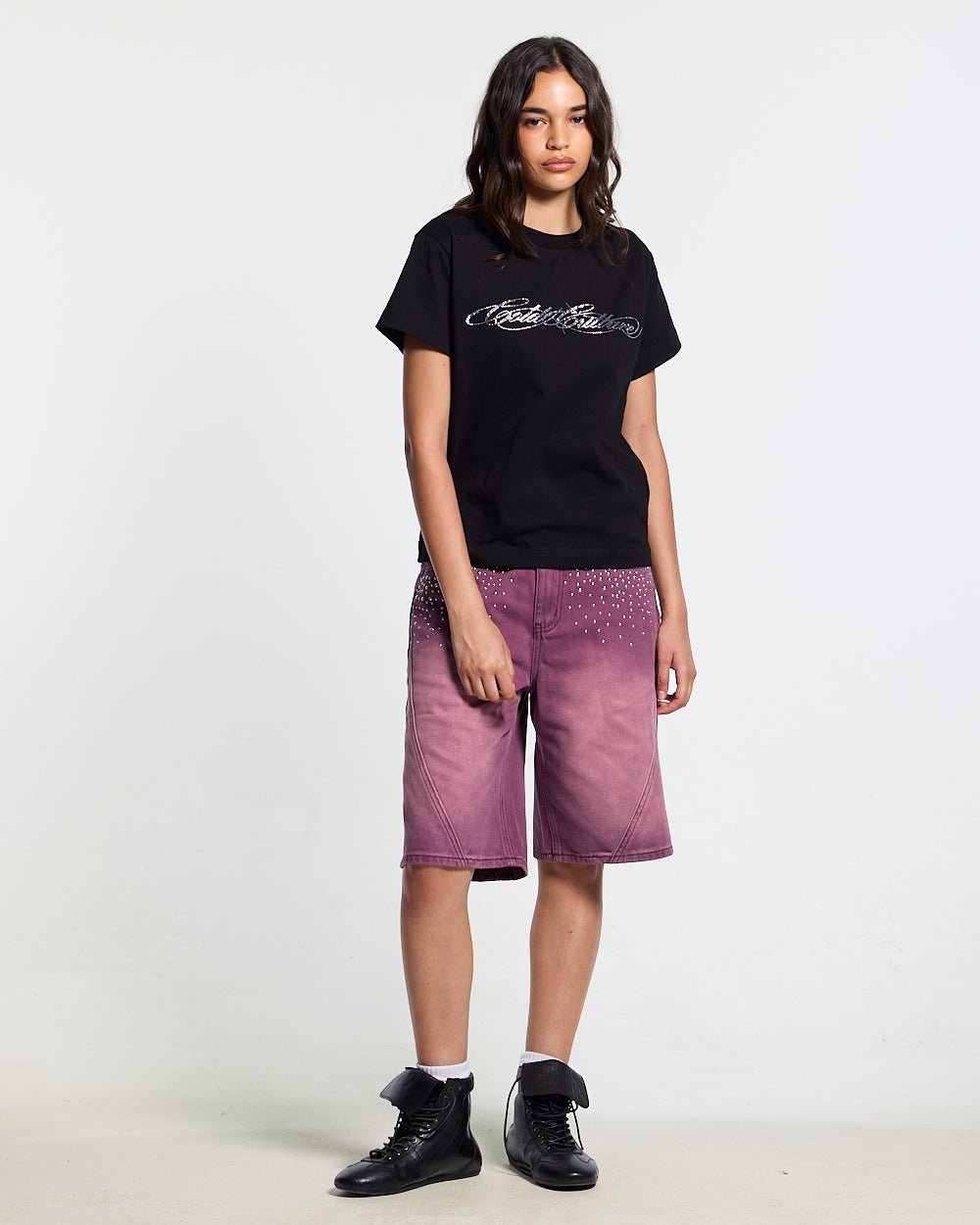 SPARK SHORTS BURGUNDY - washed burgundy denim shorts, front view on female model - Cold Culture #woman