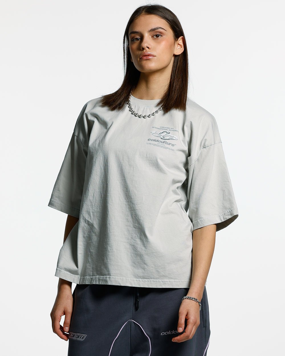 SPARKLY TEE LIGHT GREY - light grey graphic print tee, front view on female model - Cold Culture #woman