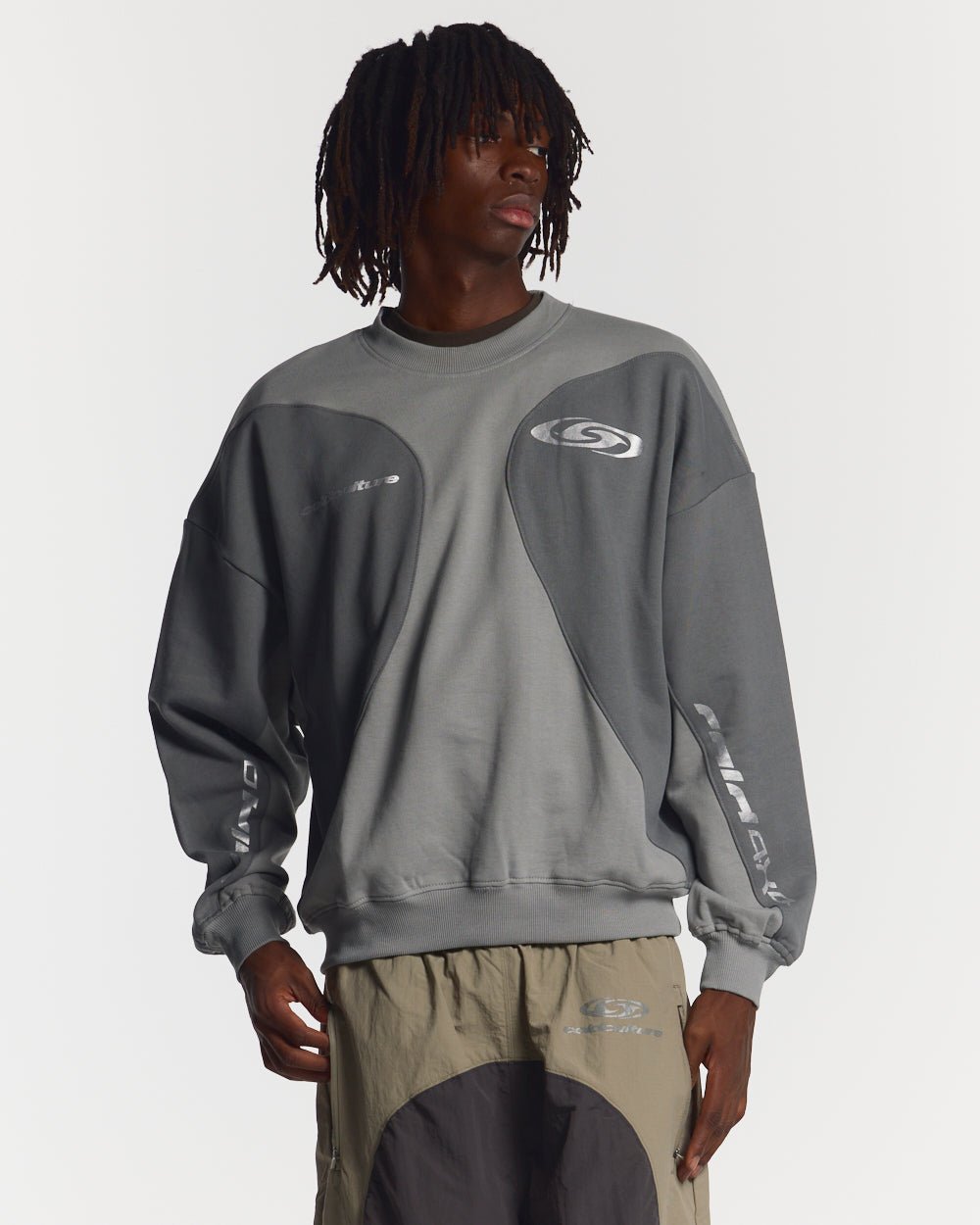 SPEED & SHINE CREWNECK GREY - grey two-tone crewneck sweatshirt, front view on male model - Cold Culture #man