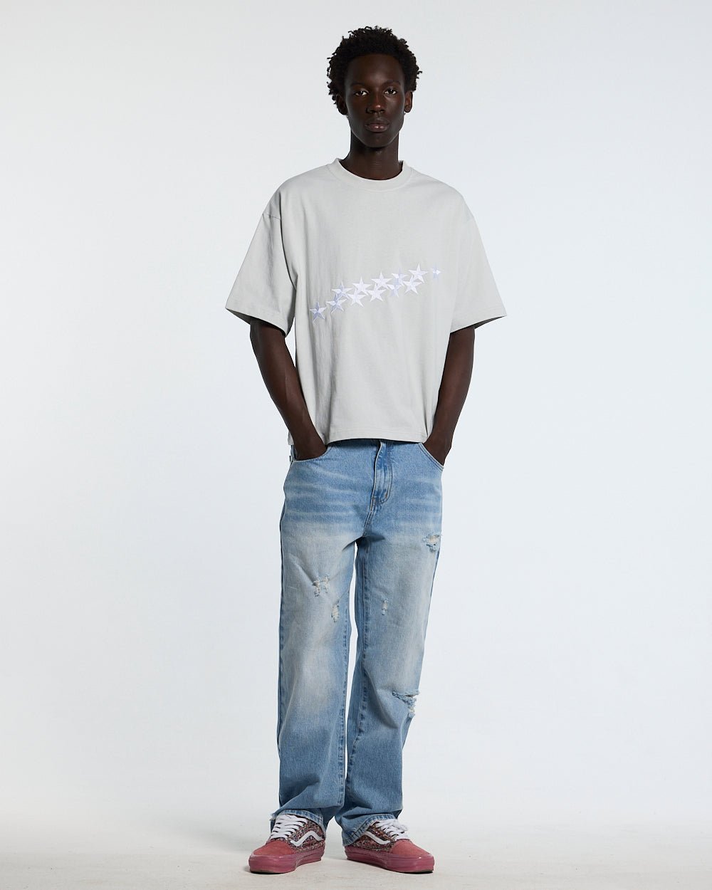 STARS TEE PALE GREY - pale grey oversized tee, front view on male model - Cold Culture #man