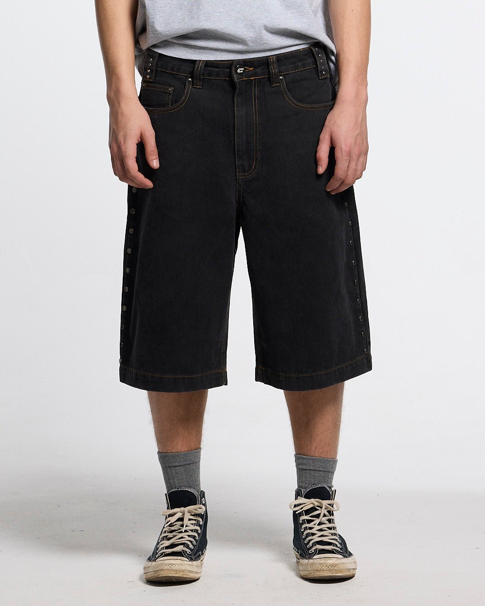 STUDS SHORT BLACK - black studded denim shorts, worn detail - Cold Culture