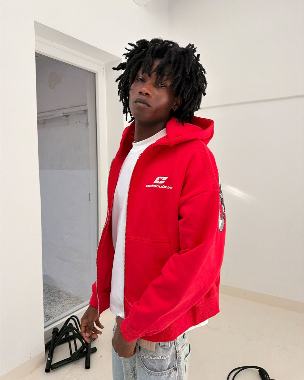 TARTAN DISTRESS CURVED ZIP HOODIE RED - Cold Culture