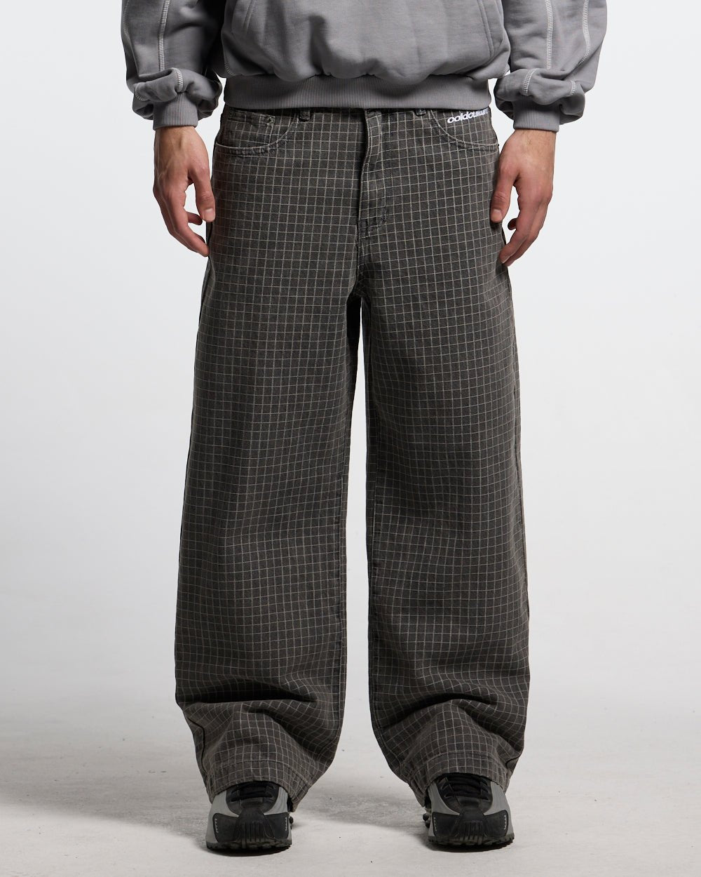 TRUCK DRIVER V2 PANTS GREY - grey checked pants, front view on male model - Cold Culture