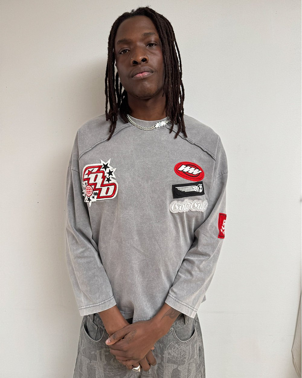 WALKER LONGSLEEVE LIGHT GREY - washed grey longsleeve tee, front view on male model - Cold Culture #man