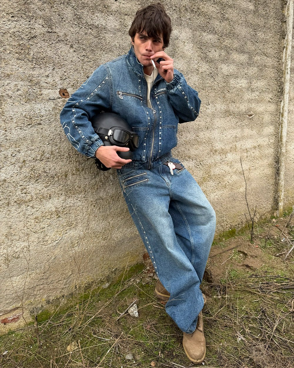 2010 DENIM PANTS BLUE DENIM - blue washed baggy jeans, street style shot - Cold Culture #woman