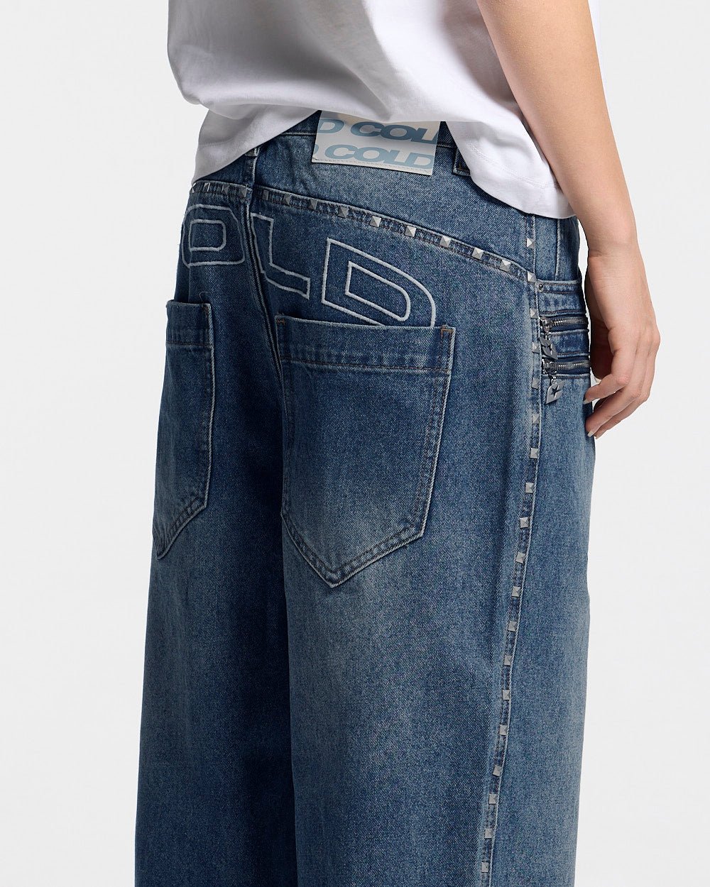 2010 DENIM PANTS BLUE DENIM - blue washed baggy jeans, worn detail - Cold Culture #woman