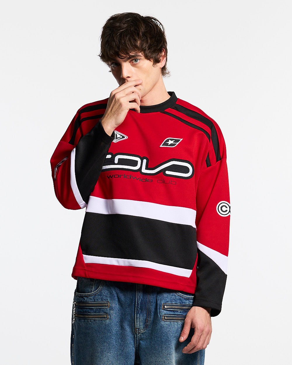 55 VIRAL LONGSLEEVE RED - red and black longsleeve jersey, front view on male model - Cold Culture #man