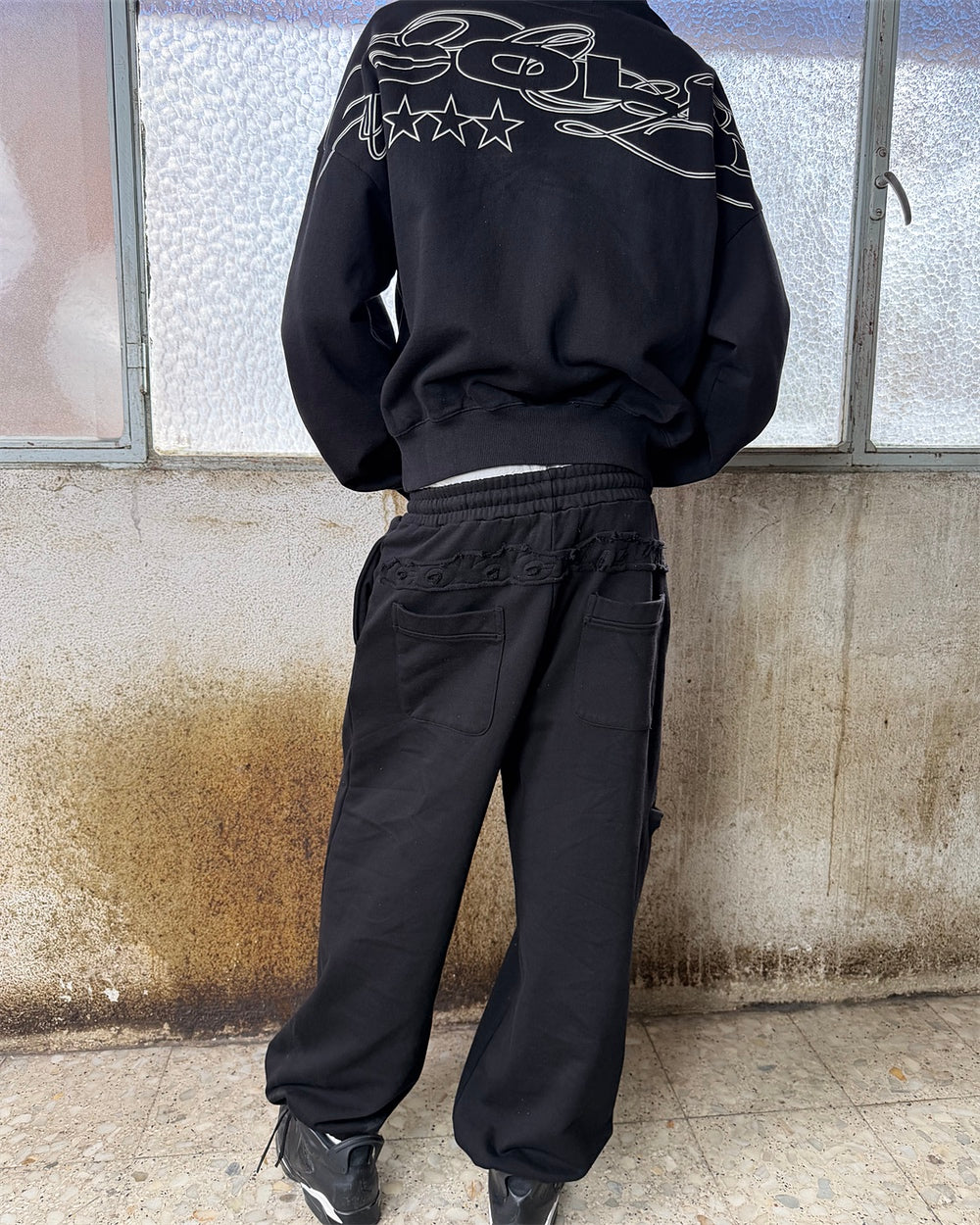 DISTRESS SWEATPANTS BLACK