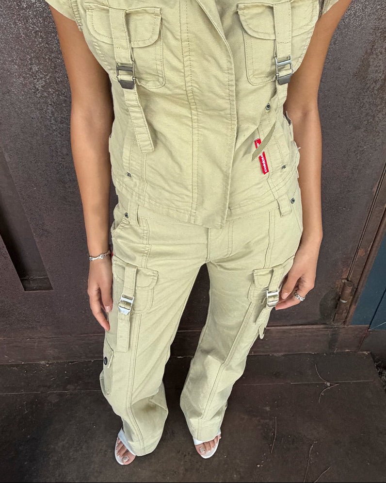 ARMY SCRIPT PANTS MILITARY GREEN - military green cargo pants, on model close-up - Cold Culture