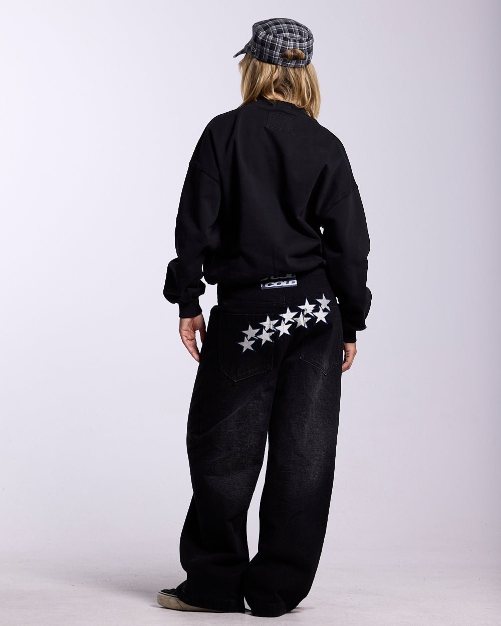 AUTHORITY CREWNECK BLACK - Cold Culture #woman