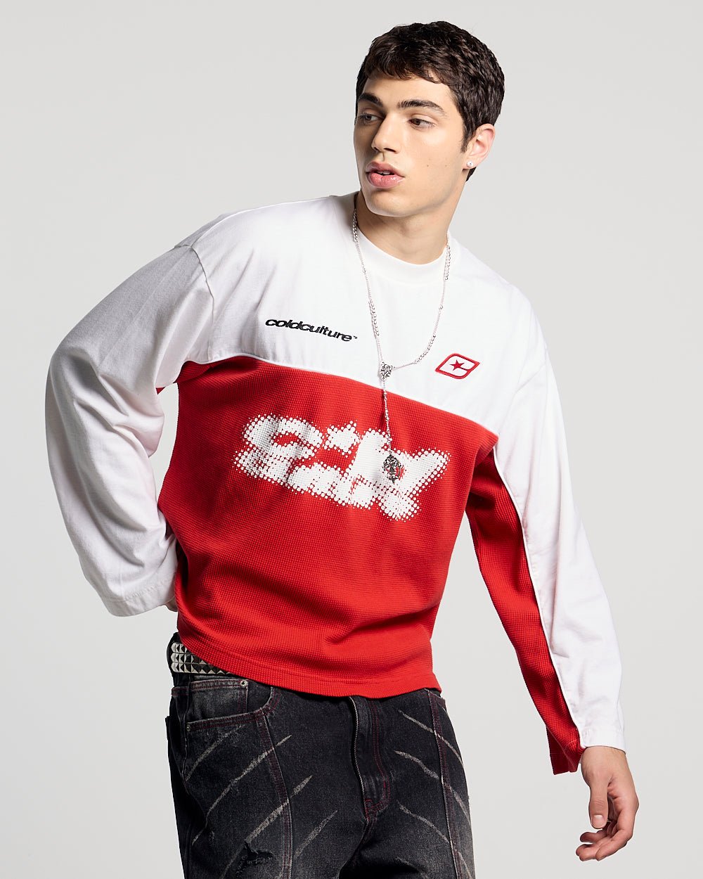 BICOLOR WAFFLE LONGSLEEVE RED & WHITE - red and white colorblock longsleeve tee, front view on male model - Cold Culture #man